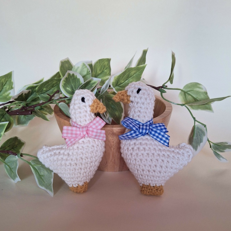 Gingham Bow Goose|Blue Gingham Bow|Pink Gingham Bow|Green Gingham Bow|Yellow Gingham Bow