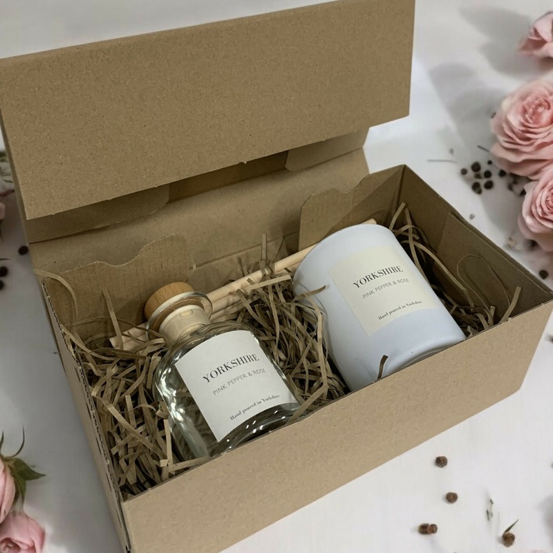 Yorkshire Gift Set – Pink Pepper and Rose Candle 160g and Diffuser 100ml