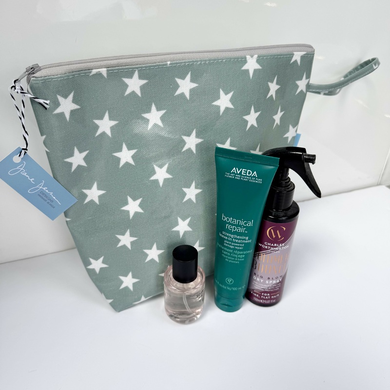 Large Toiletry Bag with Handle – Oilcloth Stars