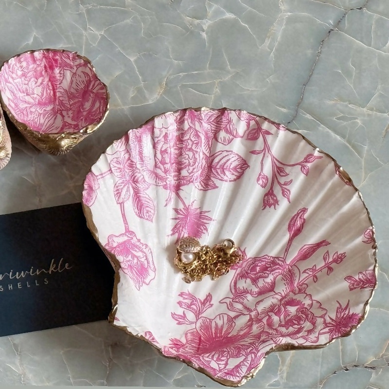 Pink Floral Scallop
