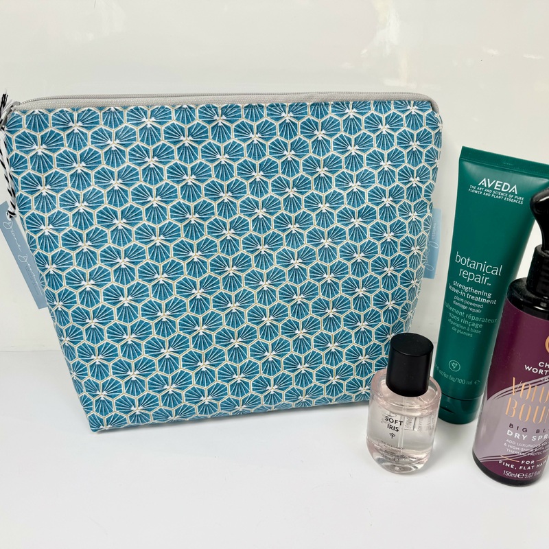 Toiletry Bag – Teal Geometric Waterproof