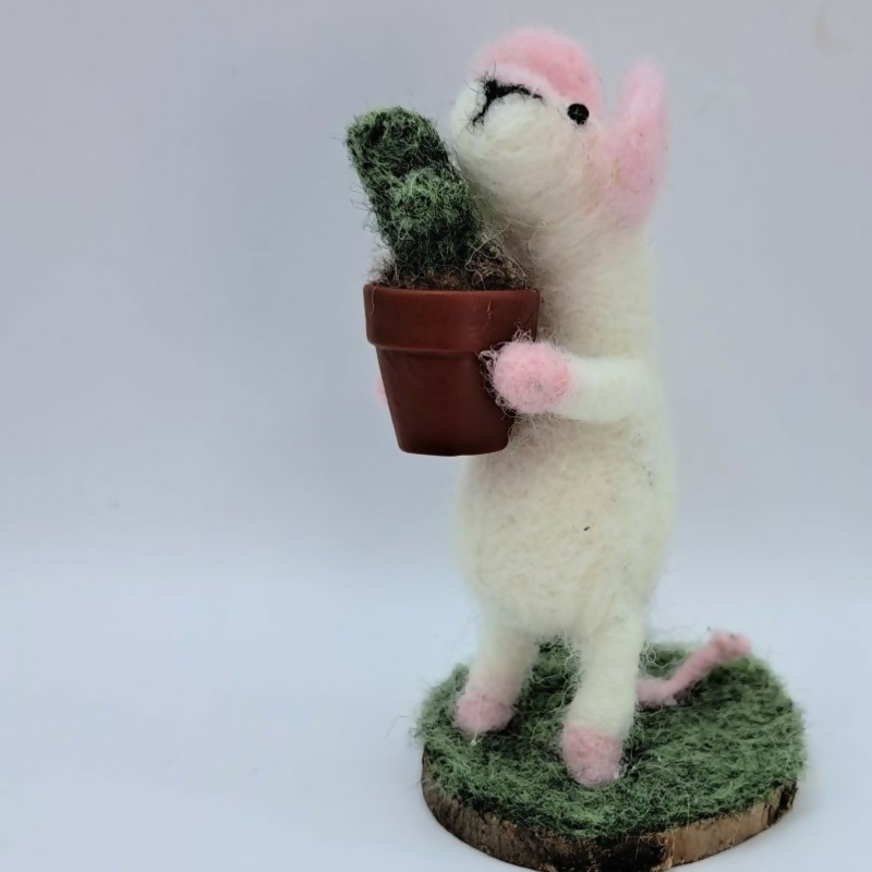 Percy Pricklepot mouse