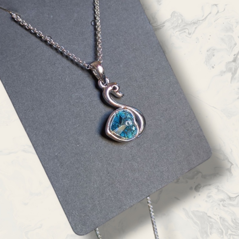 Precision Cut Crystal Swan Necklace – Blue