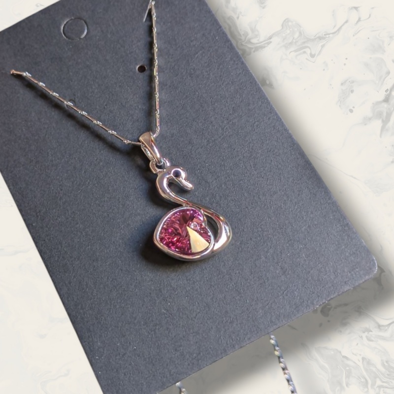 Precision Cut Crystal Swan Necklace – Pink