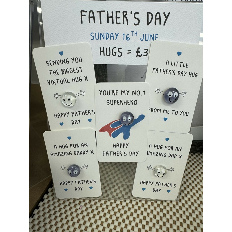 Pebble Hug Father’s Day Gift Card