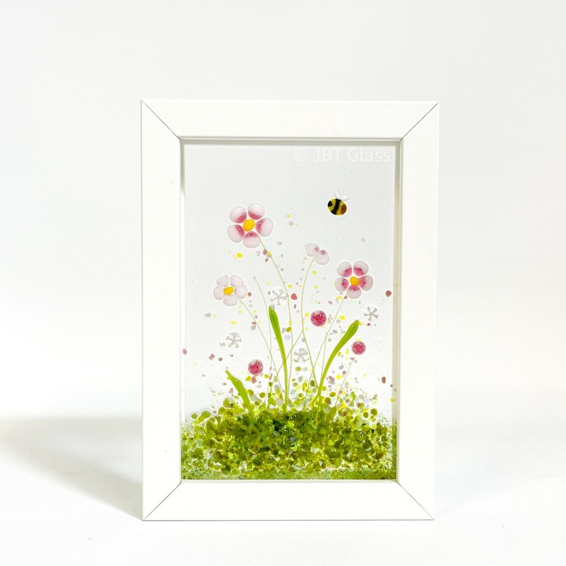 White Frame 6 x 4 Pink Flower