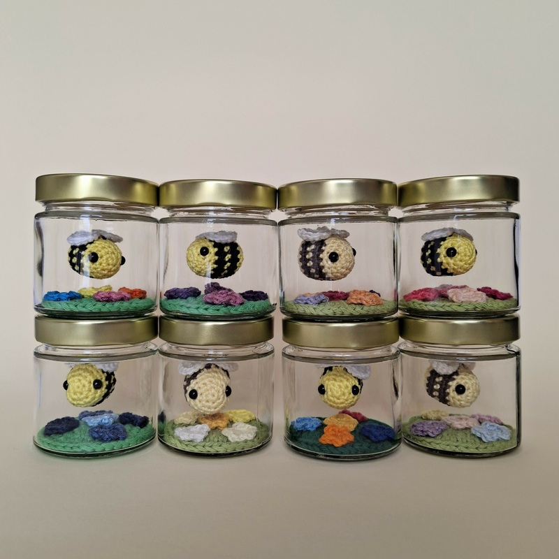 Bee in a Jar|Colour 1|Colour 2|Colour 3|Colour 4|Colour 5|Colour 6|Colour 7|Colour 8