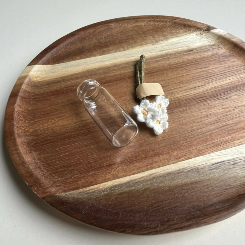 Miniature Crochet Daisy Flower Bouquet