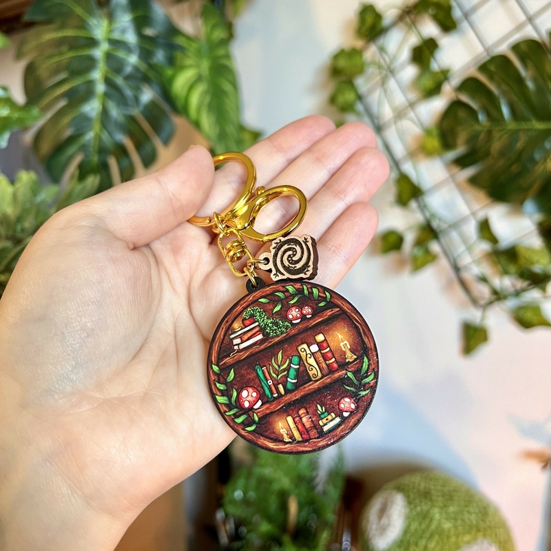 Round Bookshelf Wooden Keyring