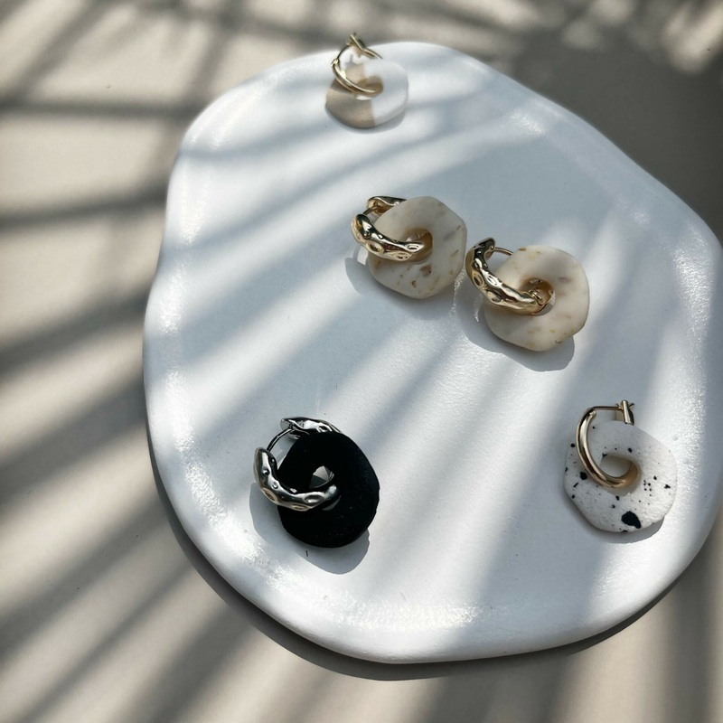 Abstract Midi Clay Earrings|SAND|BLACK|SPECKLED|WHITE AND SAND|white and gold