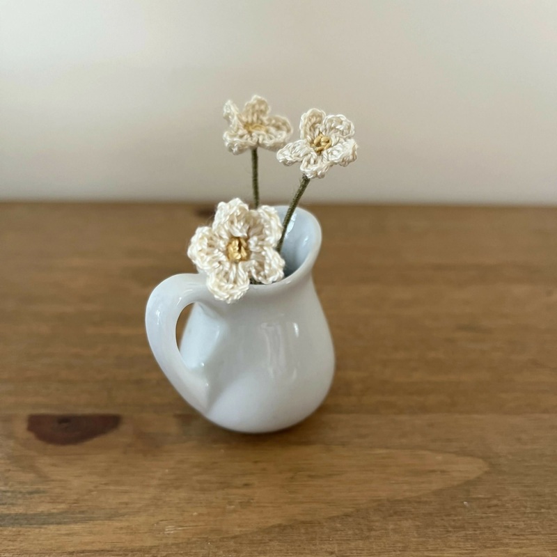 Jug of Crochet Daisy Flowers
