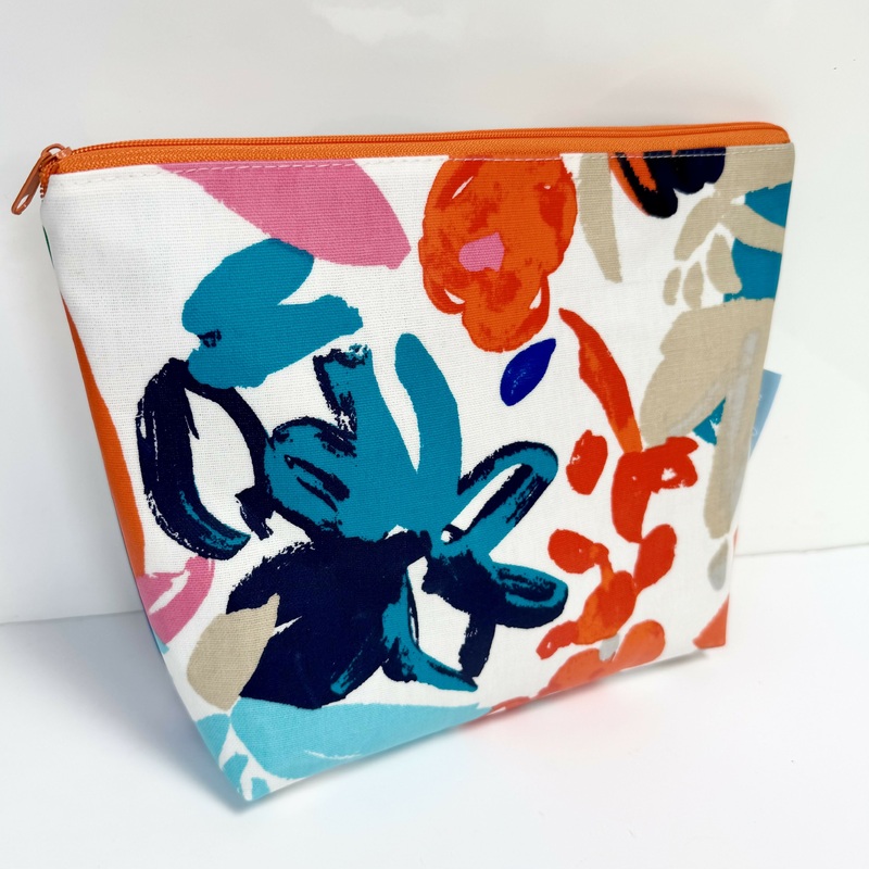 Toiletry Bag – Abstract Oilcloth