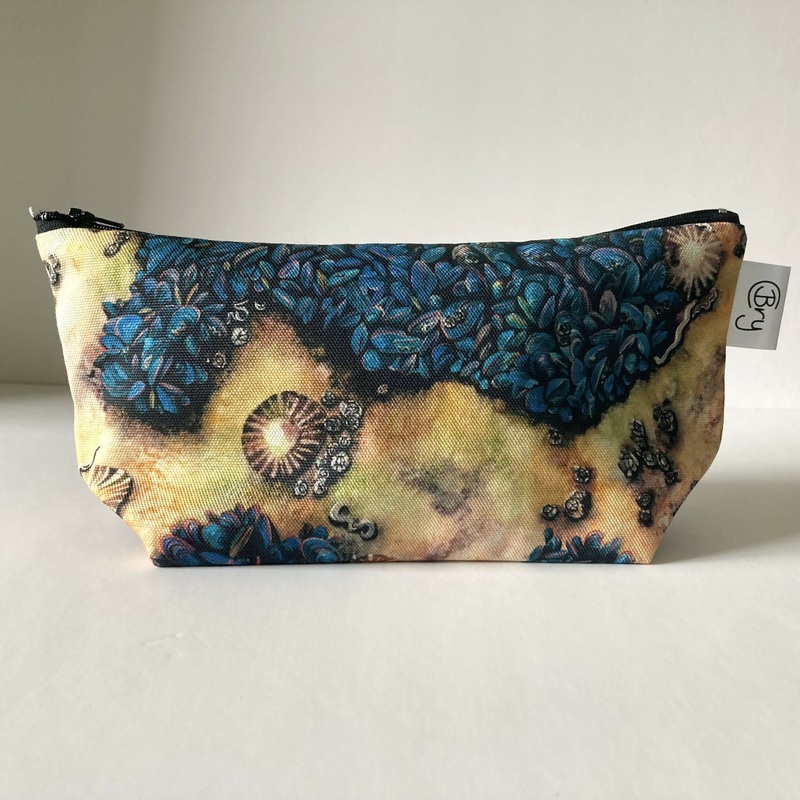 Shoreline Mosaic – Wash Bag