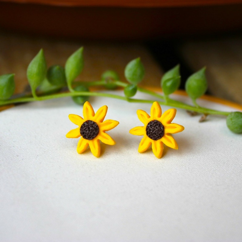 Small Sunflower Earrings