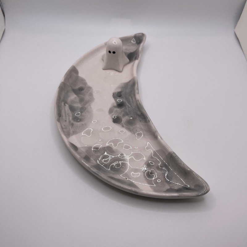 Gray Ghost Moon Plate