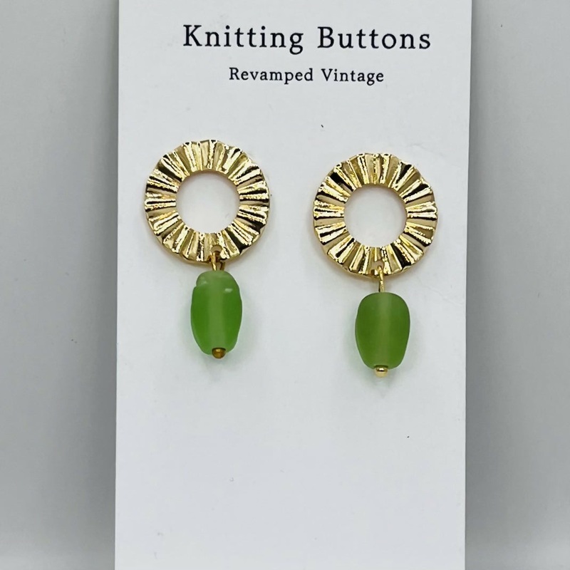Revamped Vintage Earrings – Round Starburst