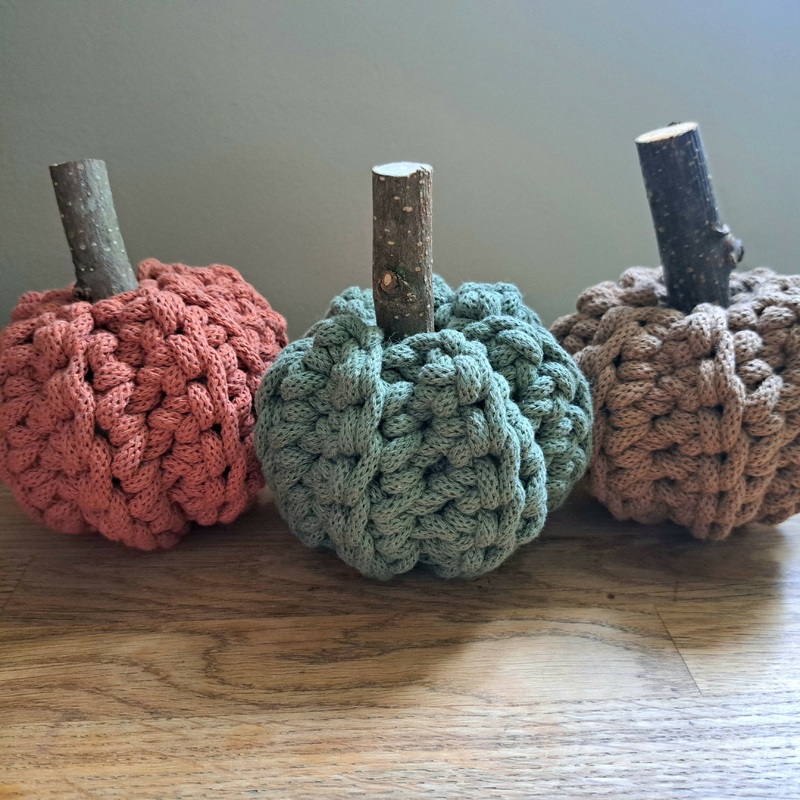 Small Crochet Pumpkin|Mustard|Terracotta|Burgundy|Avocado|Eucalyptus Green|Beige|Charcoal|Peony|Caramel|Spicy Yellow