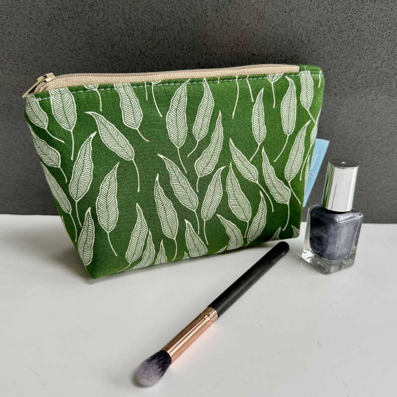 Small Make Up Bag – Green Leaves