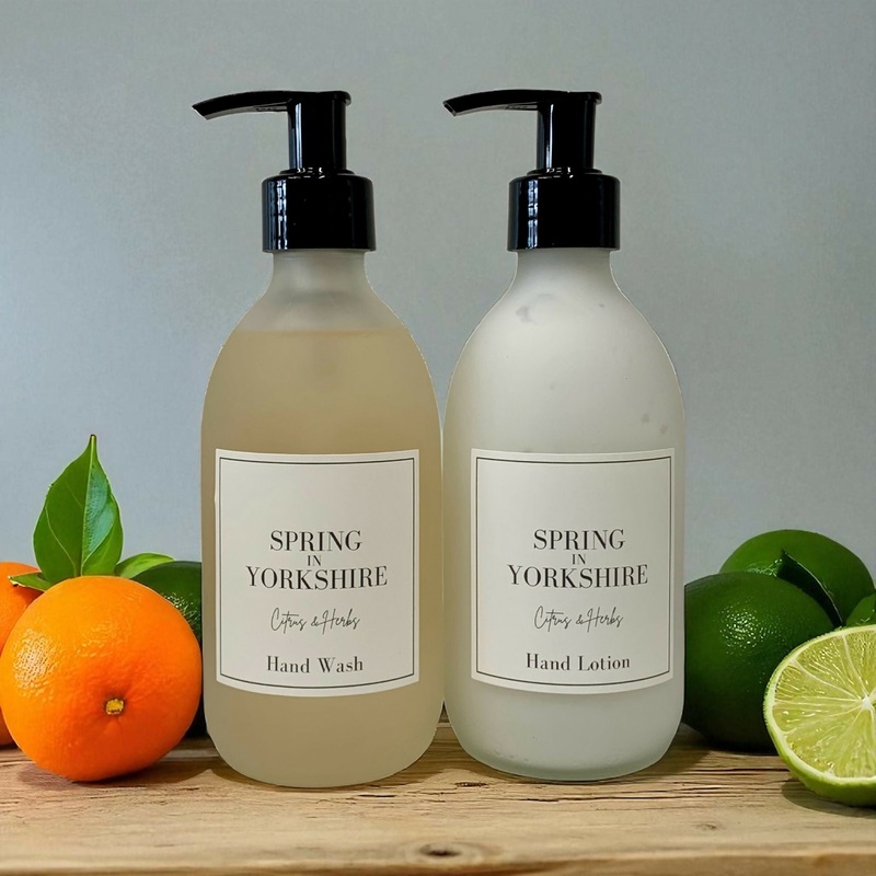 Spring in Yorkshire – Citrus and Herbs Hand Care Set Glass Bottle 2 x 300ml