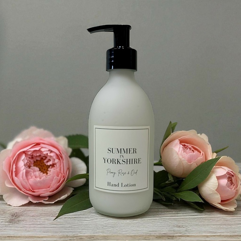 Summer in Yorkshire – Peony, Rose and Oud Hand Lotion Glass Bottle 300ml