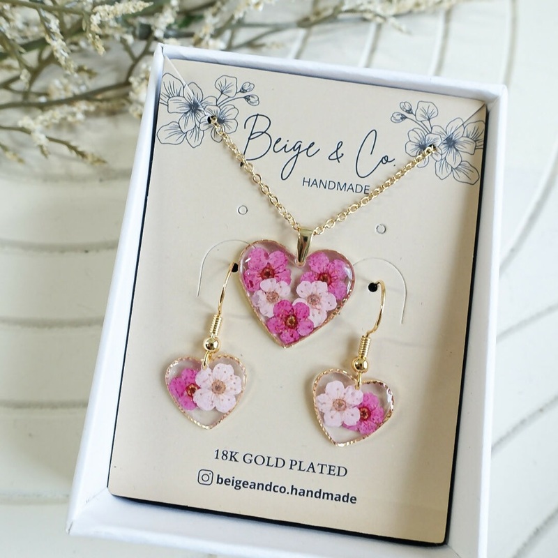 Pressed Flowers Jewellery Set – Pink Heart