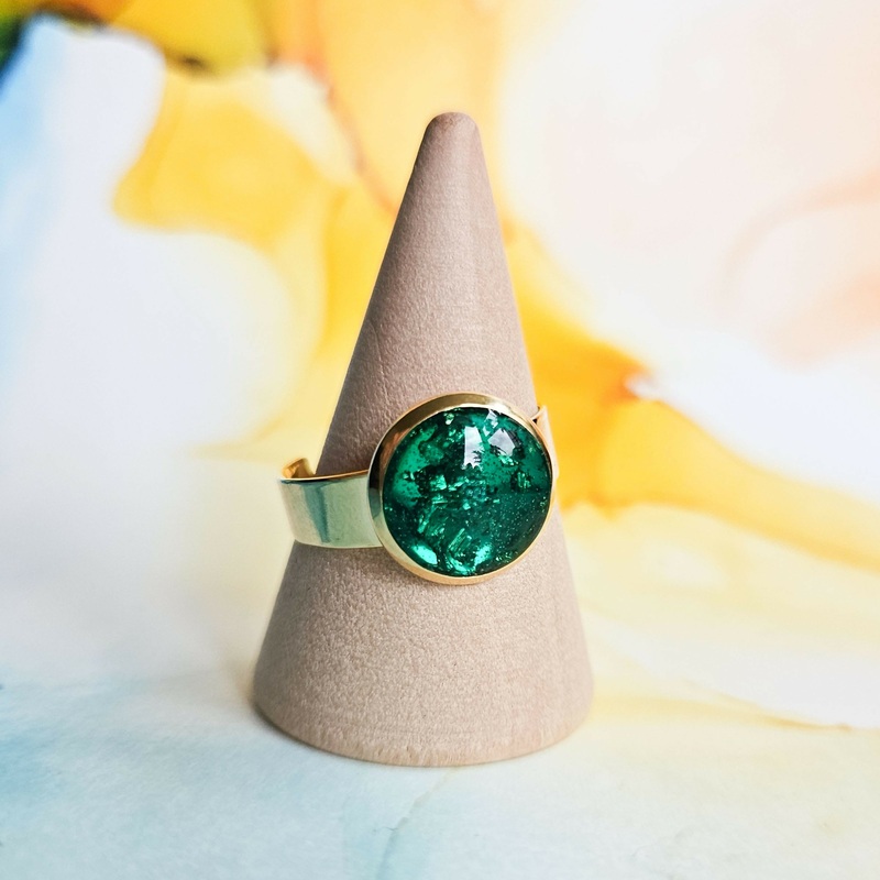 Handmade Emerald And Gold Leaf Resin And Stainless Steel Ring