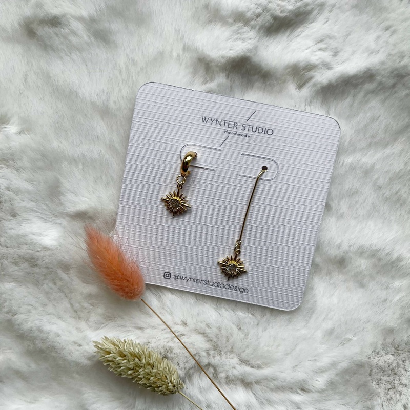 Mismatch Mid Century Star Earrings