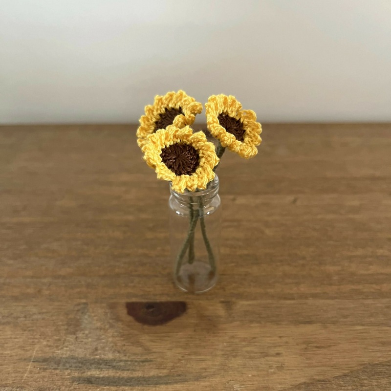Crochet Sunflower Vase