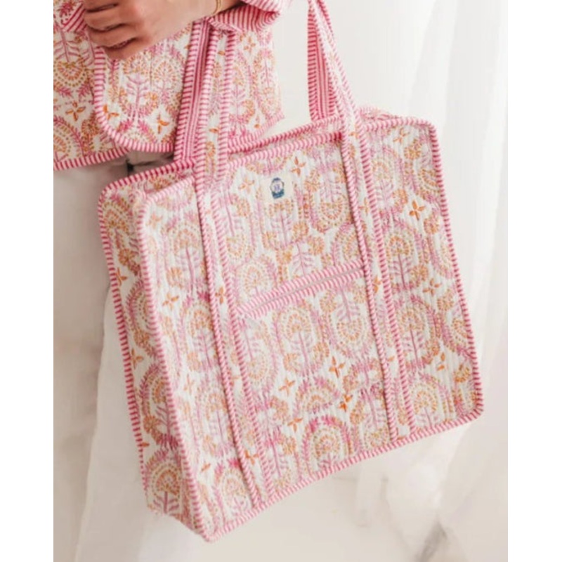 Dahlia Quilted Zipper Tote Bag
