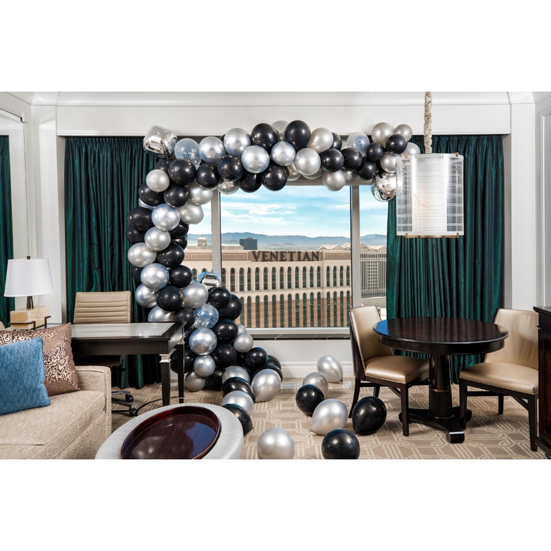 Balloon Garland Suite Experience