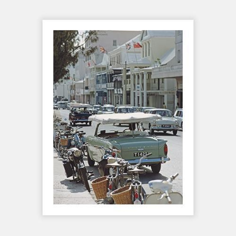 Bermuda Street Scene|C – 320 x 490|D – 390 x 590|E – 490 x 730|F – 640 x 965|G – 965 x 1440|Photographic Paper|Canvas|None|White|Black
