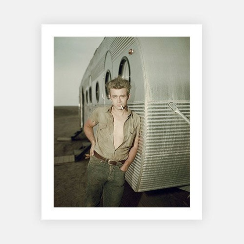 James Dean: A Giant Star|B – 195 x 290|C – 320 x 490|D – 390 x 590|E – 490 x 730|F – 640 x 965|Photographic Paper|None|White|Black|Scandi