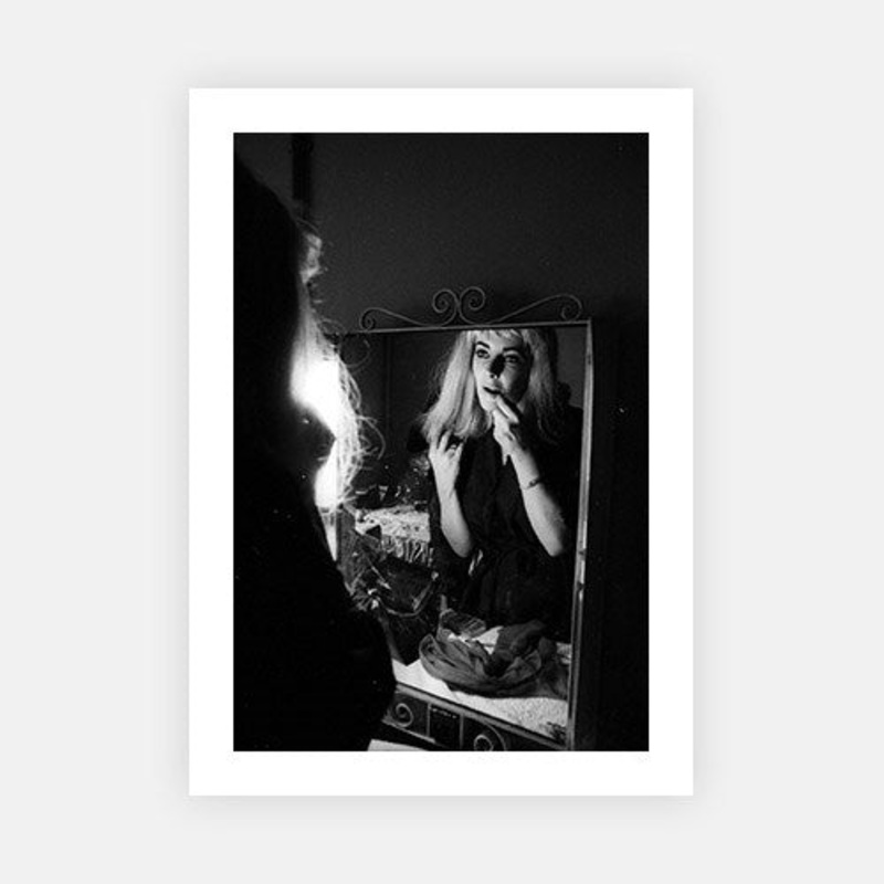 Liz Taylor Portrait Session In Blonde Wig