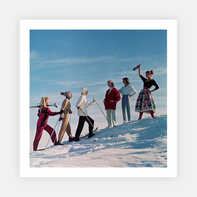Skiing Party|B – 290 x 290|C – 380 x 380|D – 490 x 490|Photographic Paper|None|White|Black|Scandi