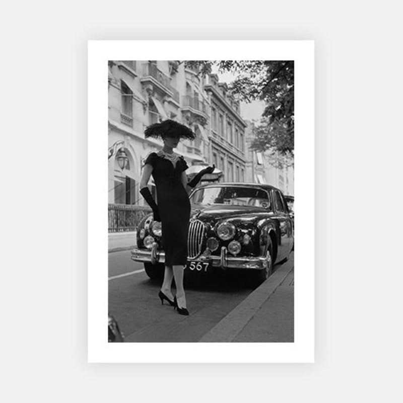 Elegant Daywear|B – 195 x 290|C – 320 x 490|D – 390 x 590|E – 490 x 730|F – 640 x 965|Photographic Paper|None|White|Black|Scandi