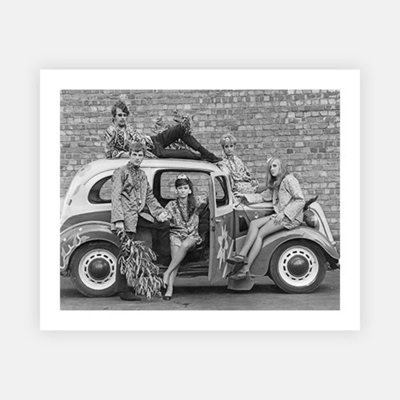 Hippiemobile|B – 195 x 290|C – 320 x 490|Photographic Paper|None|White|Black|Scandi