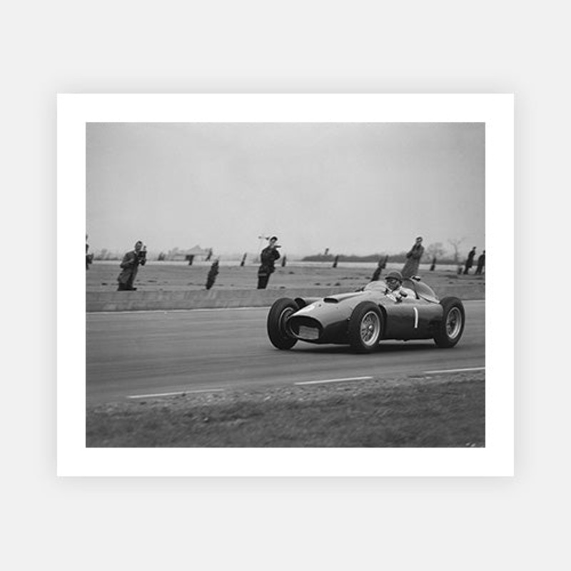 Juan Manuel Fangio|C – 320 x 490|D – 390 x 590|E – 490 x 730|F – 640 x 965|Photographic Paper|None|White|Black|Scandi