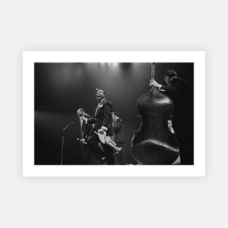 Louis Armstrong On Stage|C – 320 x 490|D – 390 x 590|E – 490 x 730|F – 640 x 965|Photographic Paper|None|White|Black|Scandi