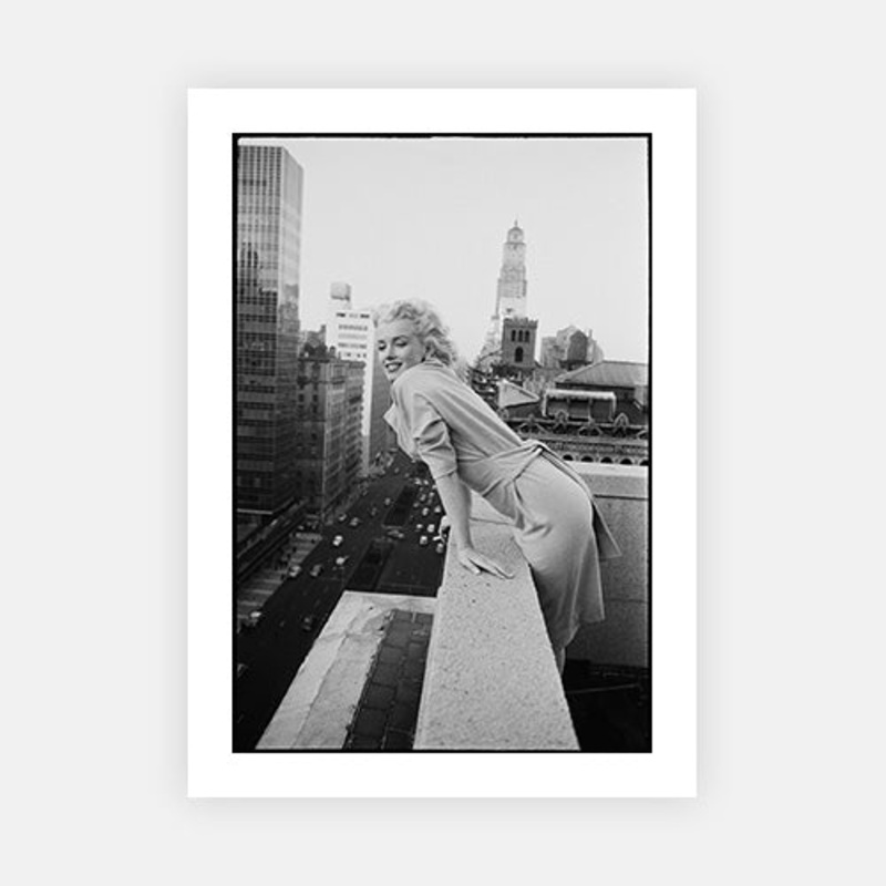 Marilyn On The Roof|C – 320 x 490|D – 390 x 590|E – 490 x 730|F – 640 x 965|Photographic Paper|None|White|Black|Scandi