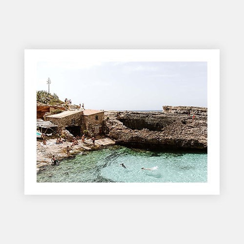 La Casa De Playa 4|E – 500 x 760|F – 660 x 1000|G – 850 x 1300|Canvas|Photographic Paper|Rag Paper|None|Black|White|Scandi