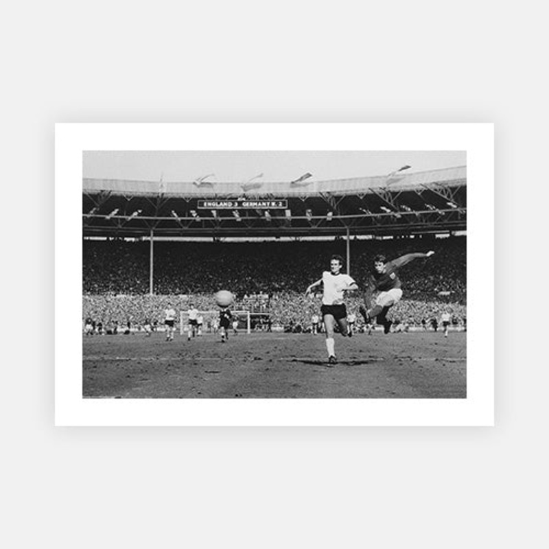 1966 World Cup Final – Clearance