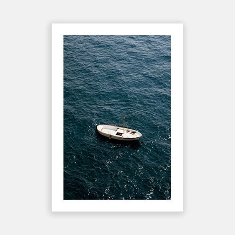 Lone Voyager|E – 500 x 760|F – 660 x 1000|G – 850 x 1300|Photographic Paper|Rag Paper|Canvas|None|White|Black|Scandi