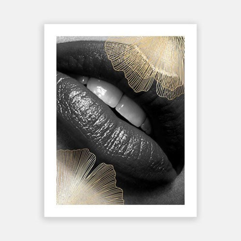 Runway Pout|C – 400 x 500|D – 500 x 600|E – 600 x 760|F – 760 x 1000|G – 1000 x 1300|Matt Photographic Paper|Canvas|None|White|Black|Scandi