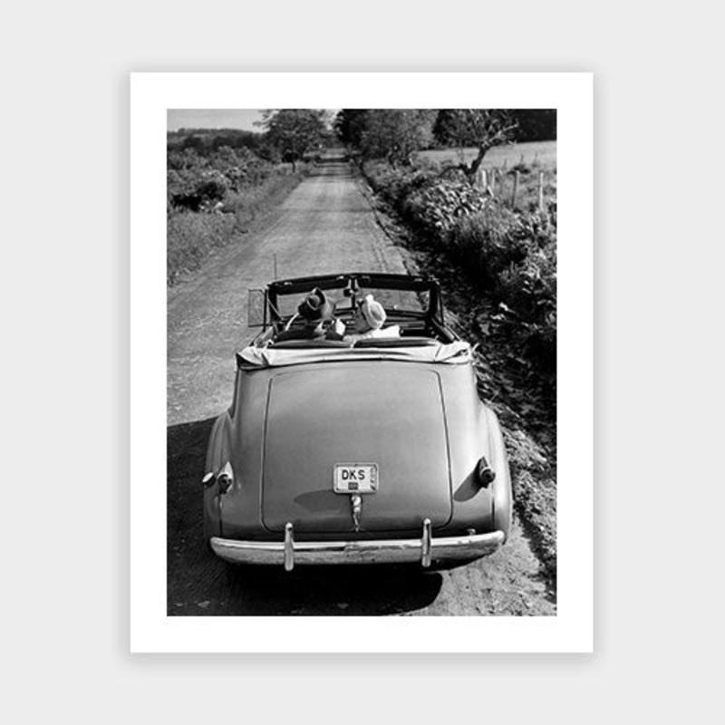 Monochrome Vintage Car 01|C – 400 x 500|D – 500 x 600|E – 600 x 760|F – 760 x 1000|G – 1000 x 1300|Matt Photographic Paper|Canvas|None|White|Black|Scandi
