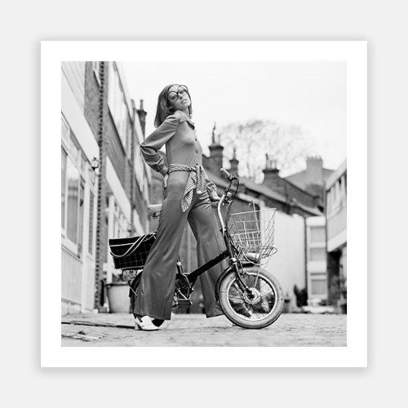 Fashion, 1960s|C – 380 x 380|D – 490 x 490|E – 560 x 560|F – 710 x 710|Photographic Paper|Canvas|None|White|Black|Scandi