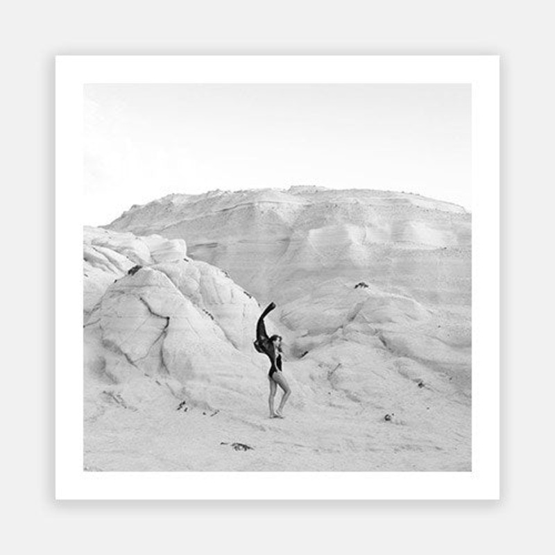 Milos Flow|E – 600 x 600|F – 760 x 760|G – 1000 x 1000|Photographic Paper|Rag Paper|Canvas|None|White|Black|Scandi