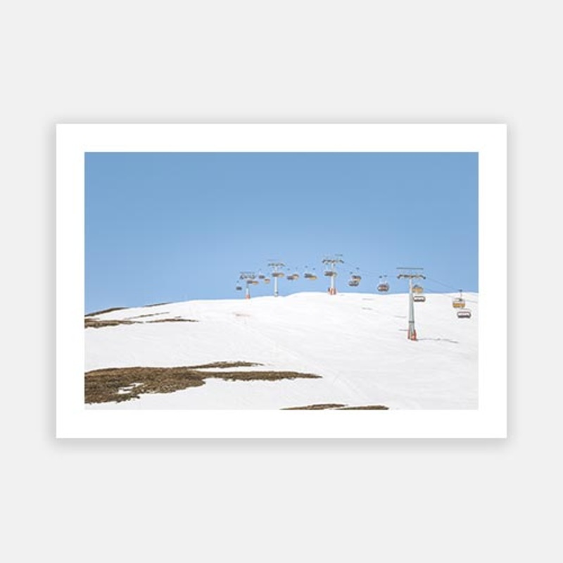 Off to Apres Ski|E – 500 x 760|F – 660 x 1000|G – 850 x 1300|Photographic Paper|Rag Paper|Canvas|None|White|Black|Scandi