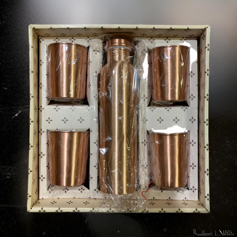 AM0725 Pure Copper Organic Water Bottle 950 ML with 4 glasses